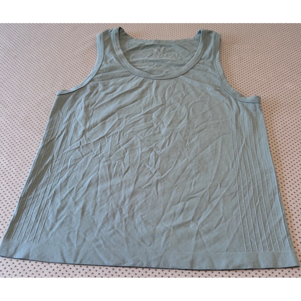 Pro-Fit Seamless Athletic Tank Top Sage Green Ribbed Perforated Gym Shirt Large